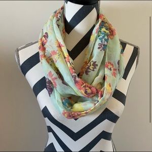 Candie’s Infinity Fashion Scarf